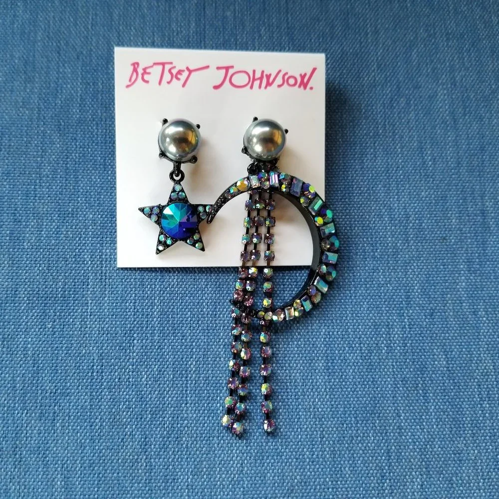 🌙🌟Betsey "Dark Magic" Mismatched Celestial Half Moon & Star Earrings - NWT🌟🌙